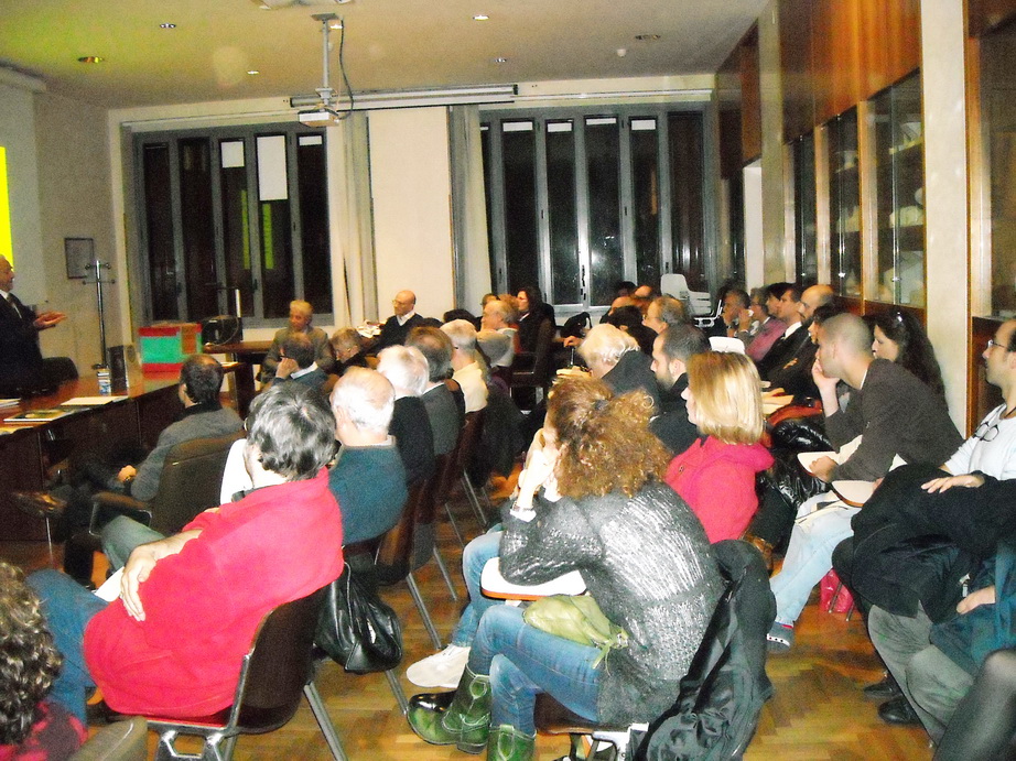 La sala del Consiglio durante l'incontro